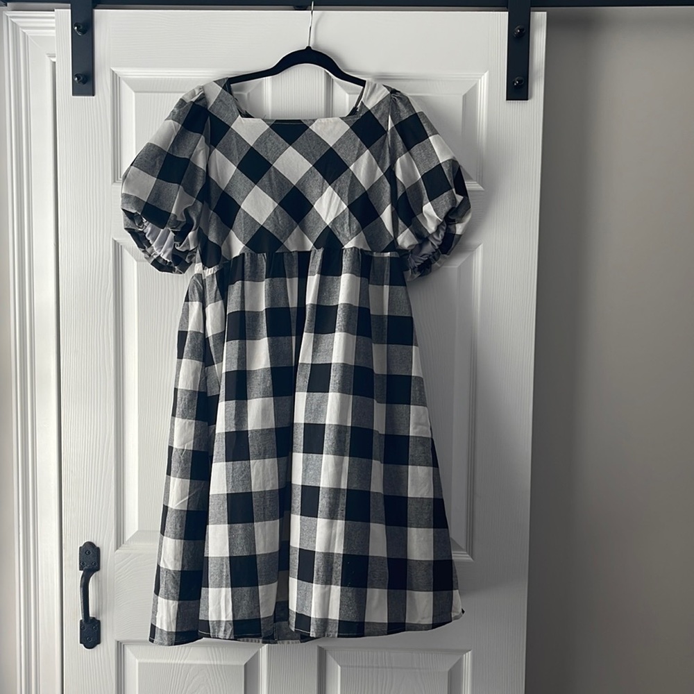 Puff sleeve dress